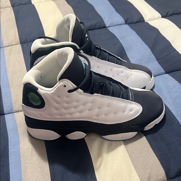 Jordan Kids Sneakers Black and White - Picture 2 of 7